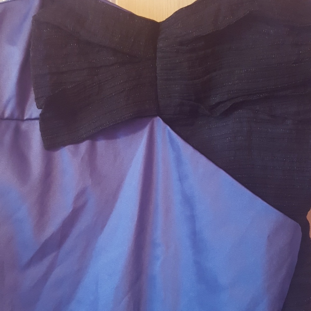 BCBG dress - Picture 2 of 5